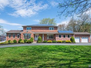 100 N Hillside Ave, Livingston, NJ 07039