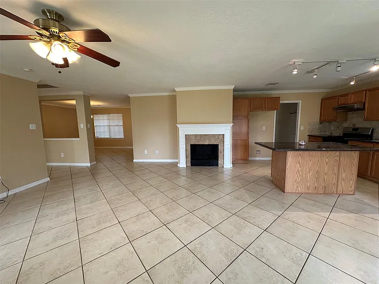9922 Sand Lodge Ln — Photo 6