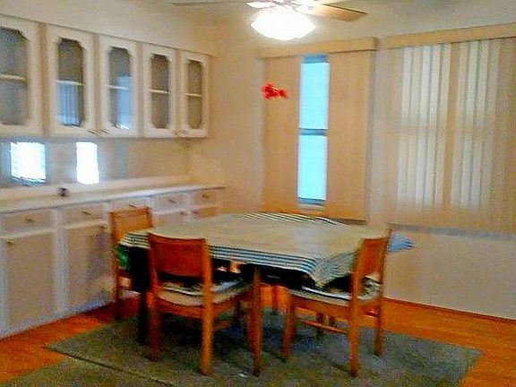 5th image of 3298 Country Ln