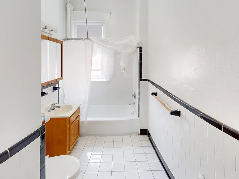 1381 Commonwealth Ave #5 — Photo 4