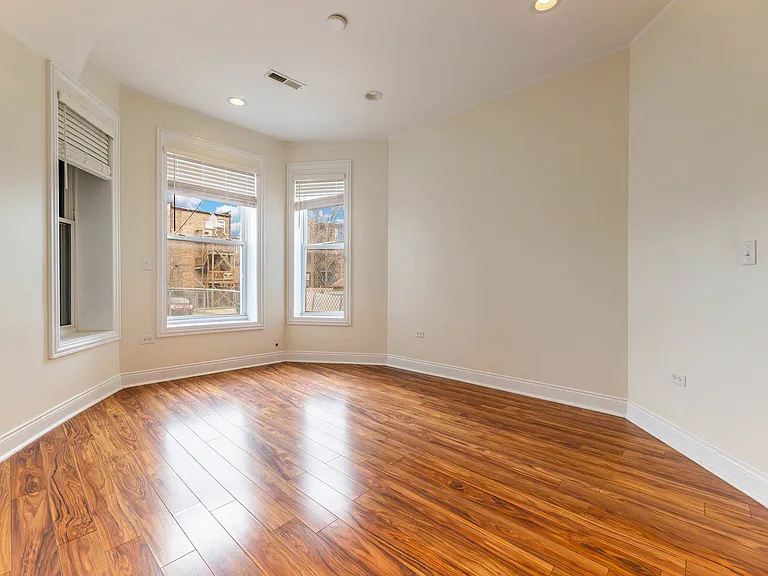 3827 W Flournoy St #1 — Photo 12