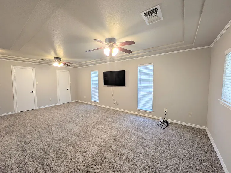 6618 Cloverbend St — Photo 39