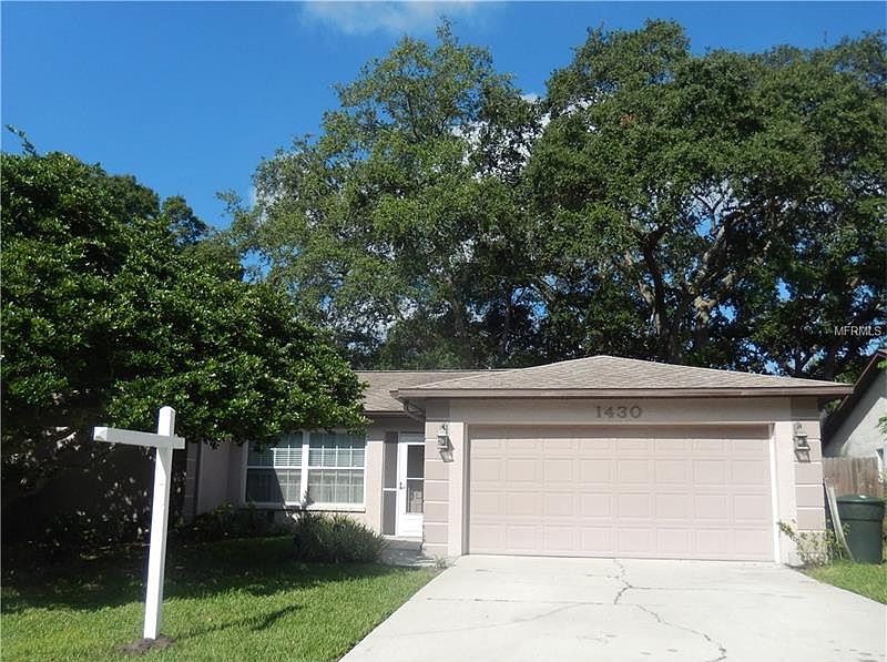 1st image of 1430 Hales Hollow Dr