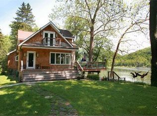 3 Bridge Three Ln, Pipersville, PA 18947