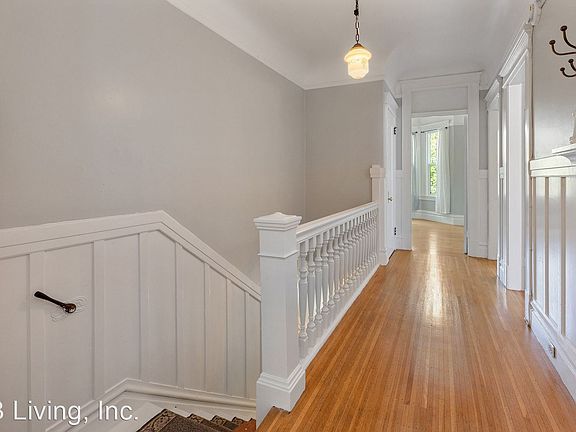 4th image of 219A Dolores St
