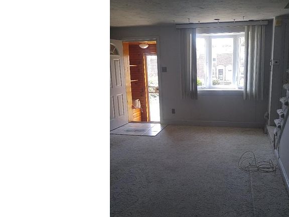 4th image of 1381 Kimberly Dr