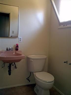 5th image of 2820 E 65th St APT 6