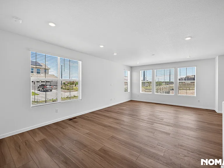 4858 Astor Pl — Photo 47