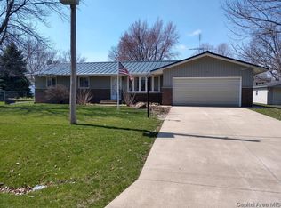 708 S Gilson St, Knoxville, IL 61448
