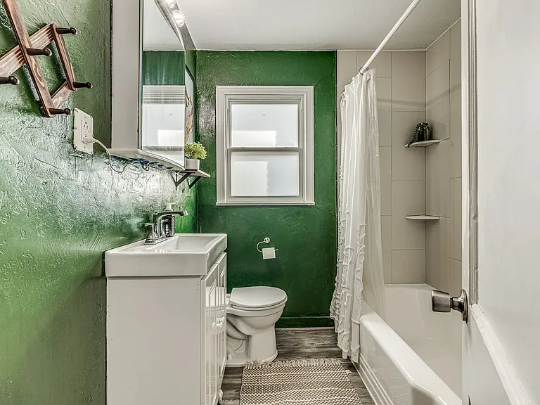 2912 W Fairfield Ave — Photo 22