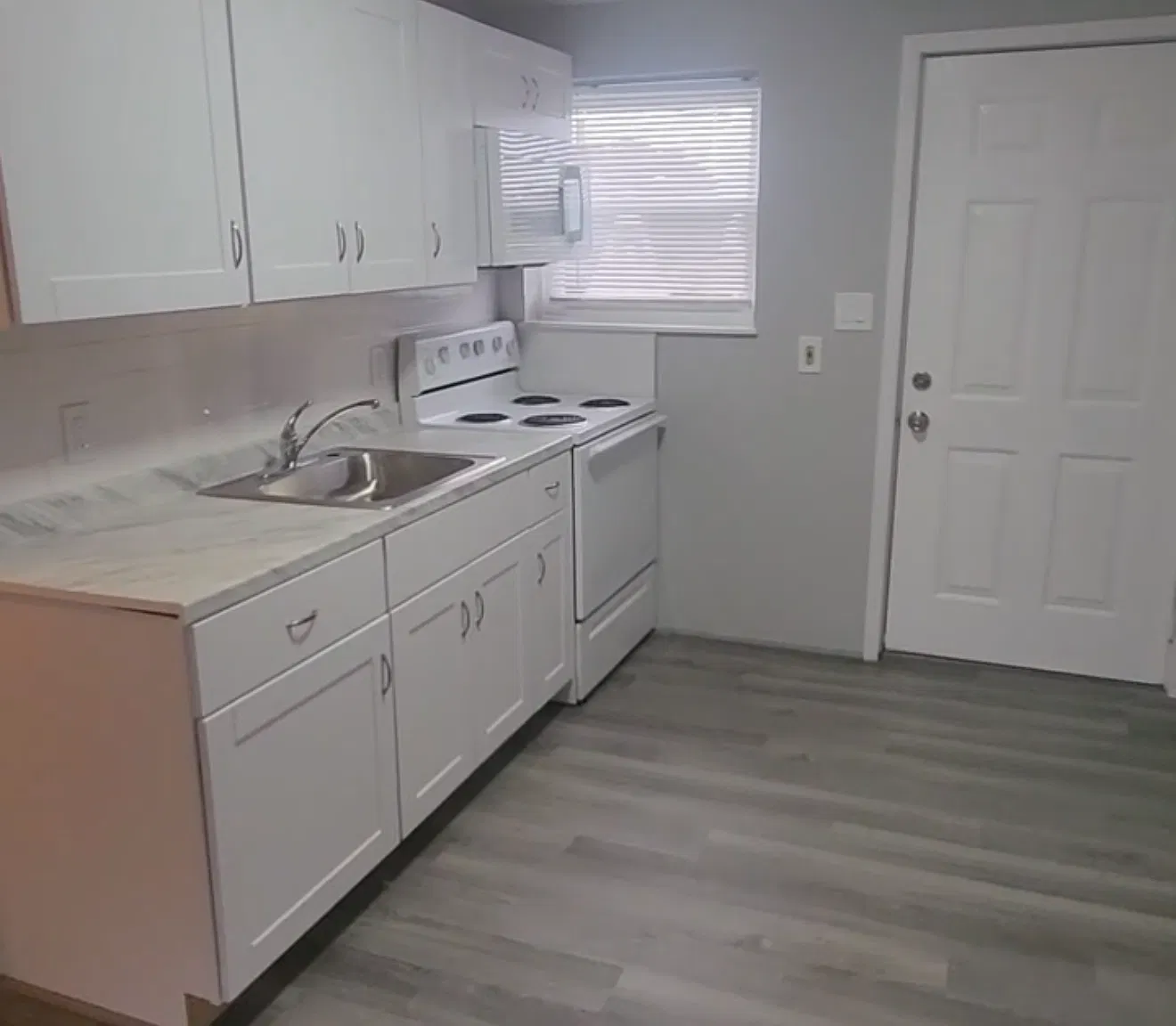 2 bed, $2,500 — Photo 3