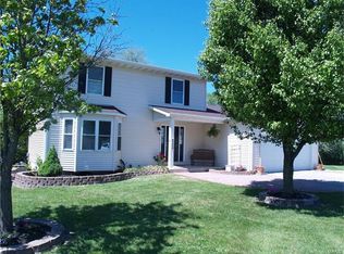 649 Ridge Rd, Troy, MO 63379