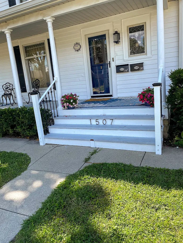 1 bed, 700 sqft, $1,300 — Photo 2