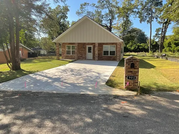 904 Butler Dr, Longview, TX 75602