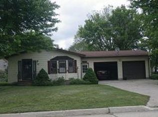 512 1st St SW, Belmond, IA 50421