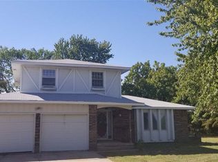 1223 N Hydraulic Rd, Belle Plaine, KS 67013