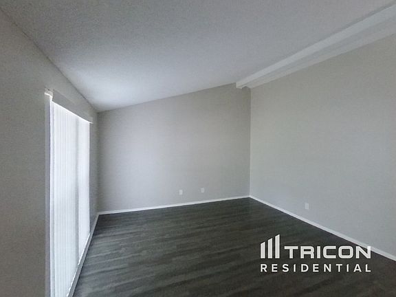 3rd image of 6705 Preston Ct