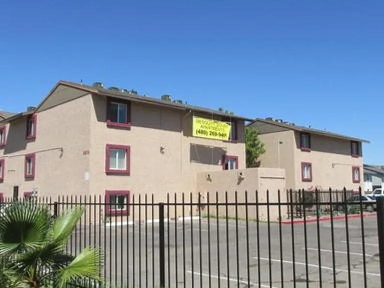 The Canvas Apartments — Photo 14