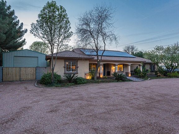 2527 E Strawberry-3
