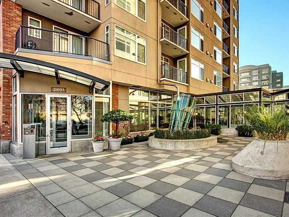 4th image of 2801 1st Ave APT 101