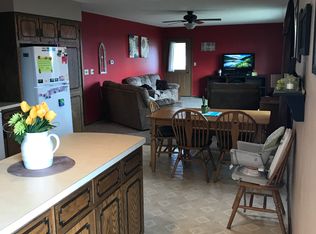 535 E 3rd St, Glidden, IA 51443