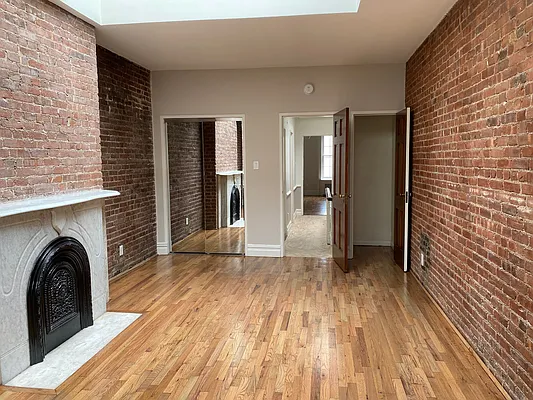 Rented by Owner | media 64