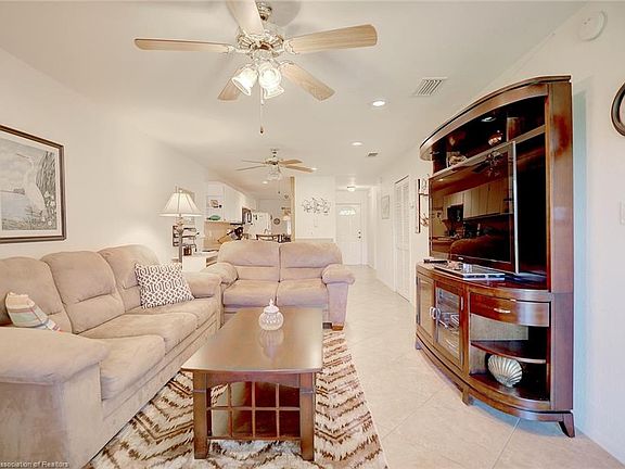3rd image of 2975 Lake June Blvd