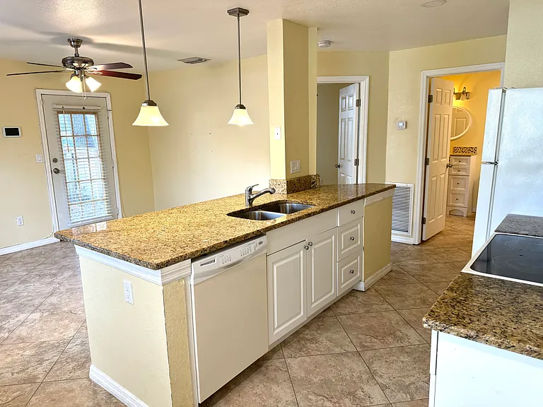 8647 Mallard Reserve Dr #102 — Photo 24