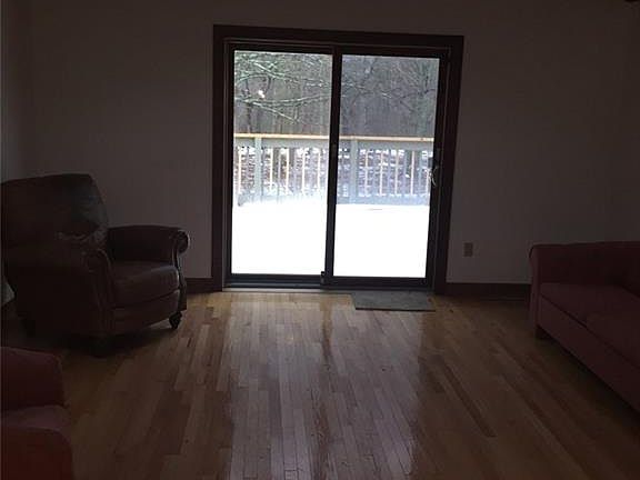 4th image of 60 Kickemuit Ave