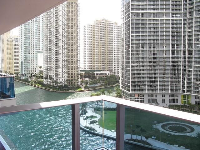 1st image of 200 Biscayne Boulevard Way APT 906