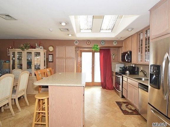 4th image of 295 2nd Ave #295