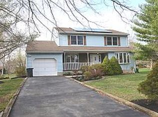 8 Lee Pl, Bridgewater, NJ 08807