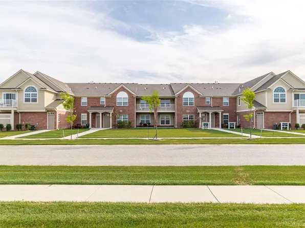 22087 Andover Dr #108/11, Macomb, MI 48042