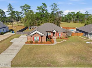 26 E Yellowstone, Hattiesburg, MS 39402