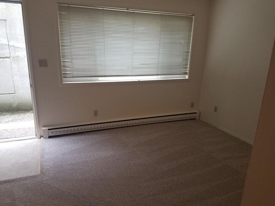 1st image of 613 W Emerson St APT 102