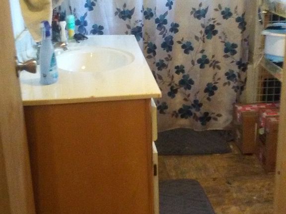 5th image of 1316 E Cedar Ave