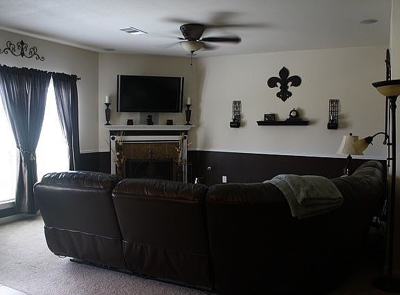 3rd image of 22526 Dover Ct