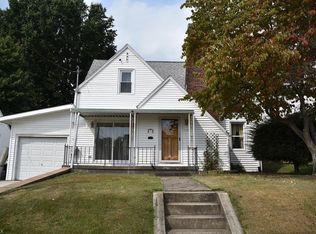 1613 Lawrence St, Parkersburg, WV 26101