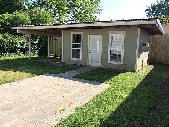 Additional back house 