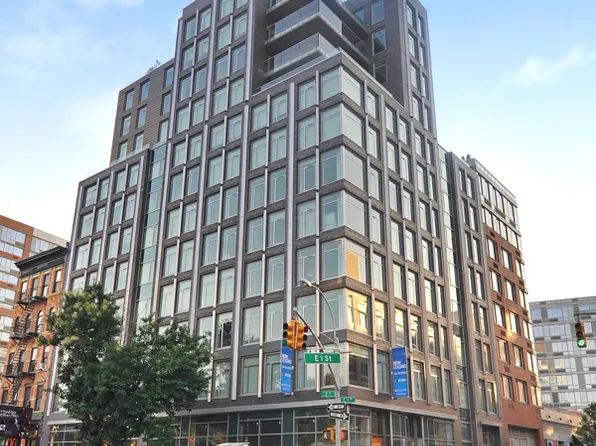 21 East First Street image 9 of 9