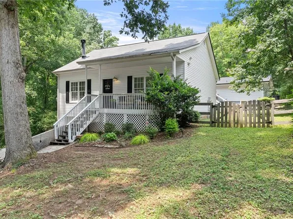 3875 Stutz St, Cumming, GA 30041