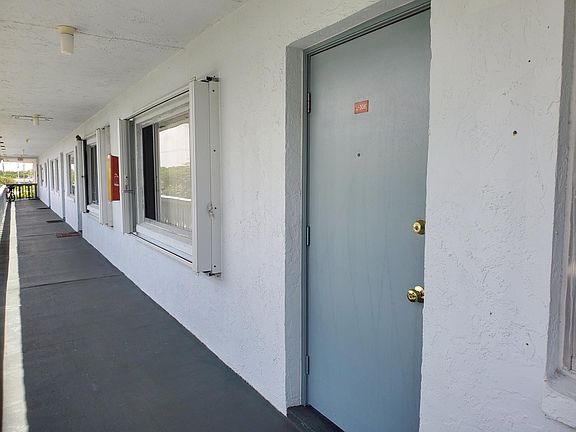 5th image of 2200 Springdale Boulevard #306