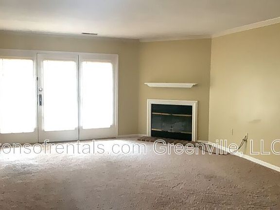 3rd image of 22 Somersett Dr