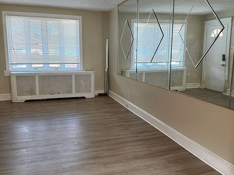 1414 Lardner St — Photo 3