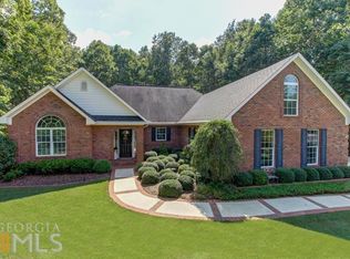 201 Laurel Place Dr, Cornelia, GA 30531