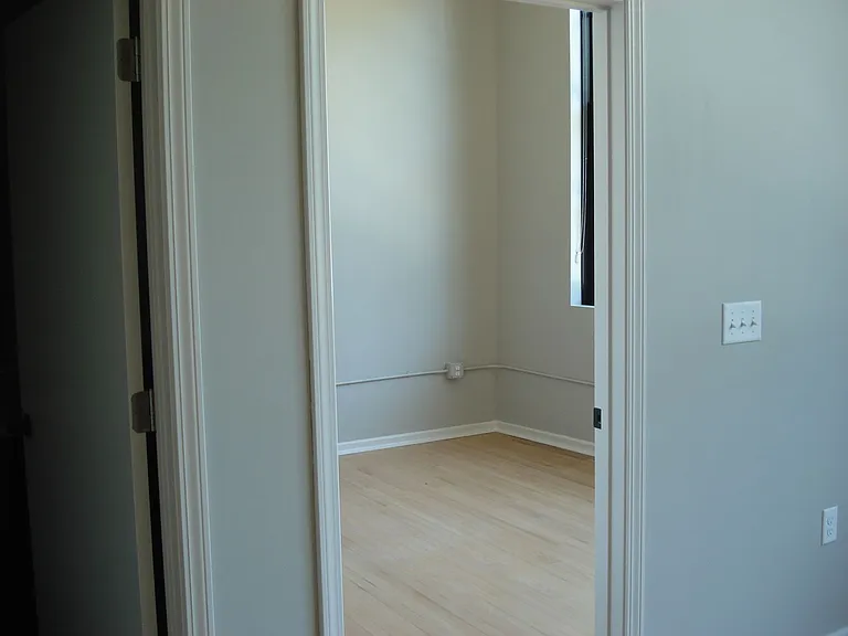 308 E Corning St — Photo 67