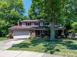 22828 Vine Ct, Rocky River, OH