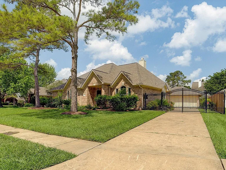 21702 Cayman Point Dr — Photo 3