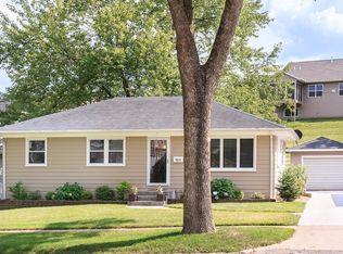 3519 Bel Air Dr SE, Cedar Rapids, IA 52403