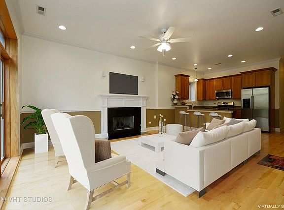 3rd image of 4218 S King Dr #4S